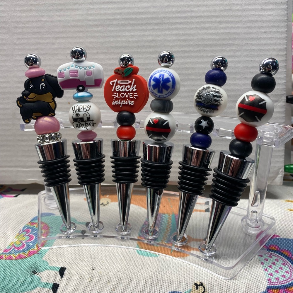 NWT WINE STOPPERS